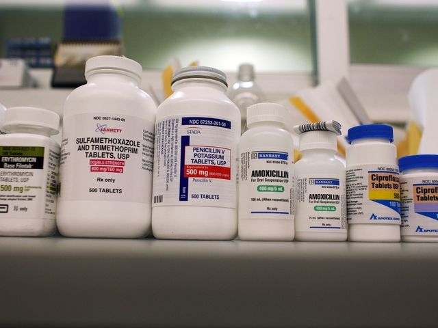 WHO warns that the world is running out of antibiotics