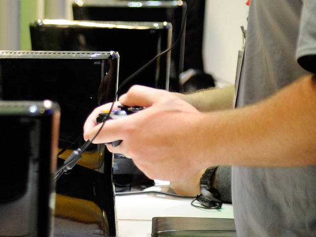 The US Navy turns to Xbox controllers for its most advanced submarines The US Navy turns to Xbox controllers for its most advanced submarines